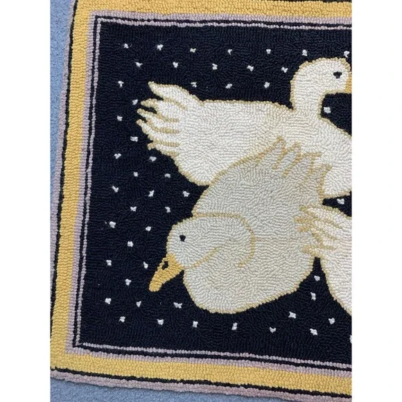 Hand Hooked Rug 4 Ducks Primitive Country Area Rug 2x3 Vintage - Picture 2 of 9